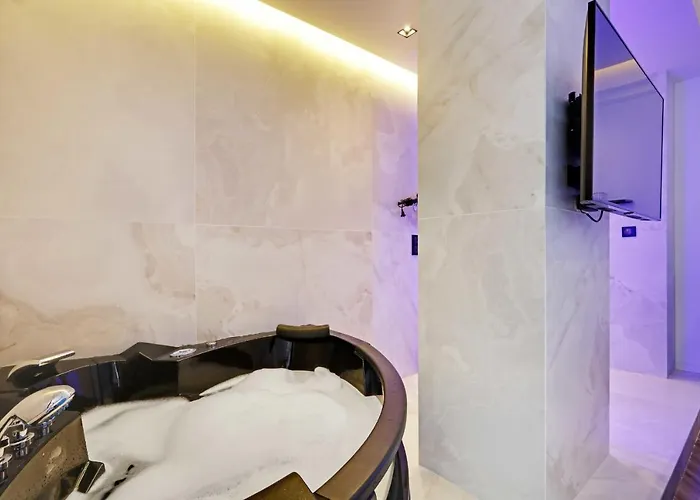 Private With Jacuzzi - 2p - Rivoli *